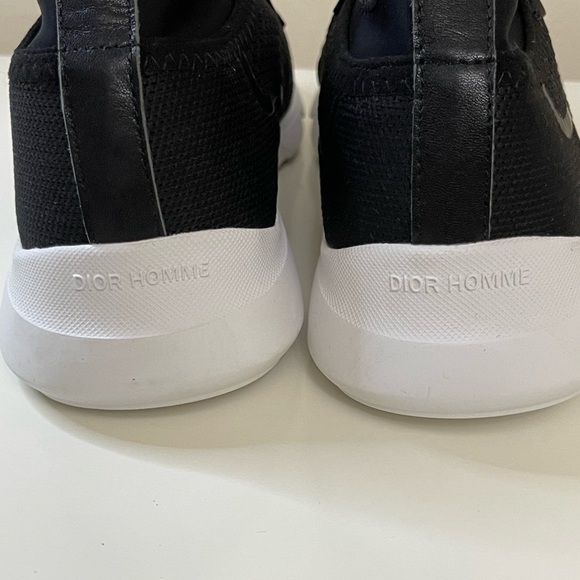 SOLD 😃 NIB AUTHENTIC DIOR Women’s Black & White Sneakers Sz. EU 40 /  US 9.5 - Picture 10 of 10